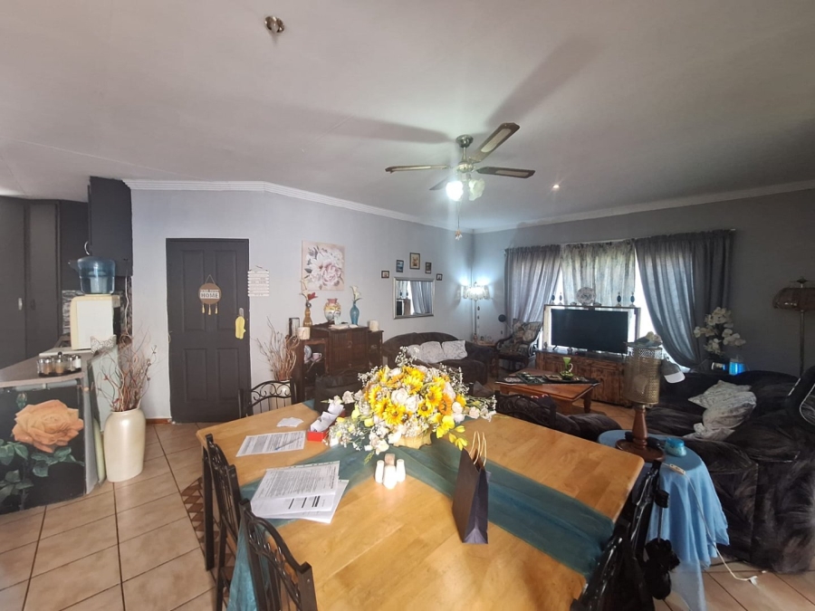 3 Bedroom Property for Sale in Beaconsfield Northern Cape